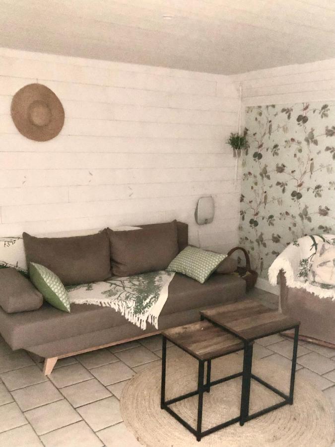 Charmant Petit Gite Au Milieu De La Verdure Coulounieix-Chamiers Buitenkant foto